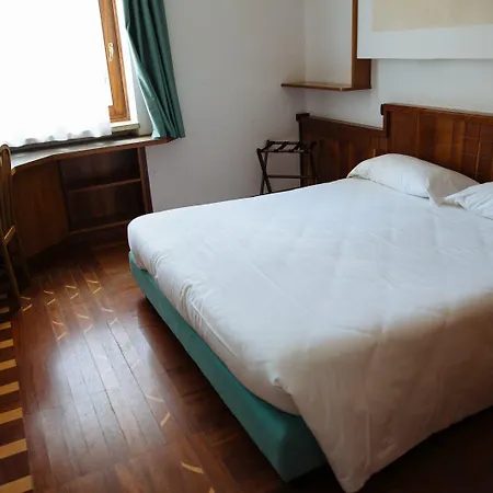 Hotel Carlo Felice
