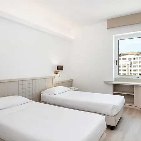 Carlo Felice Hotel 4*