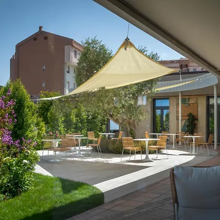 호텔 Carlo Felice 4*