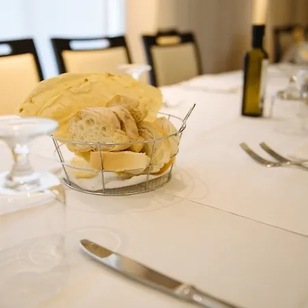Carlo Felice Hotel