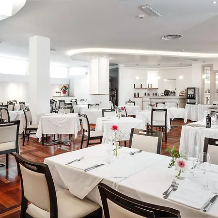 Hotel Carlo Felice 4*