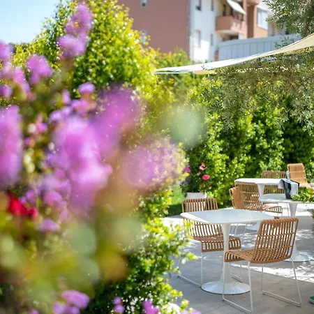 Carlo Felice Hotel