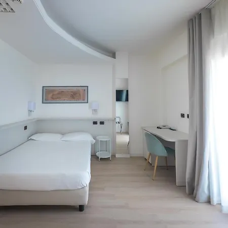 Carlo Felice 4* ساساري