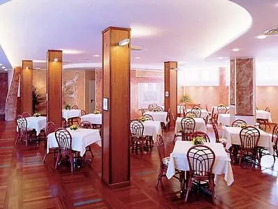 Szálloda Carlo Felice 4*