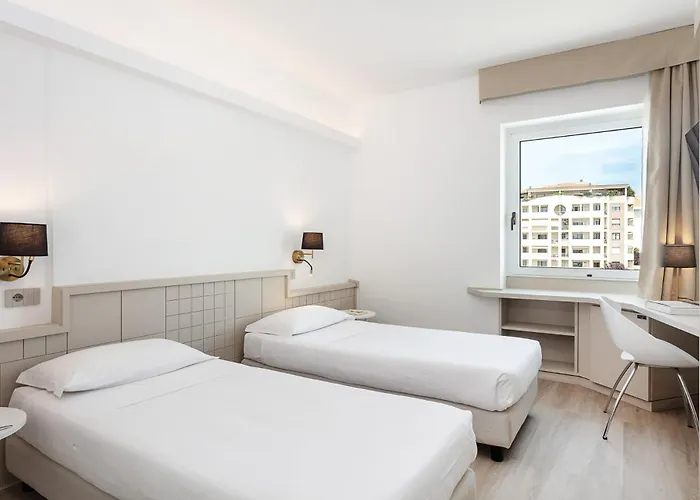 Carlo Felice Hotel 4*