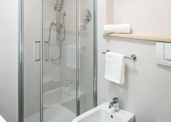 Carlo Felice Szálloda 4*