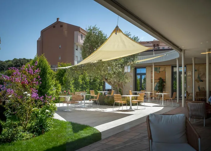 Szálloda Carlo Felice 4*