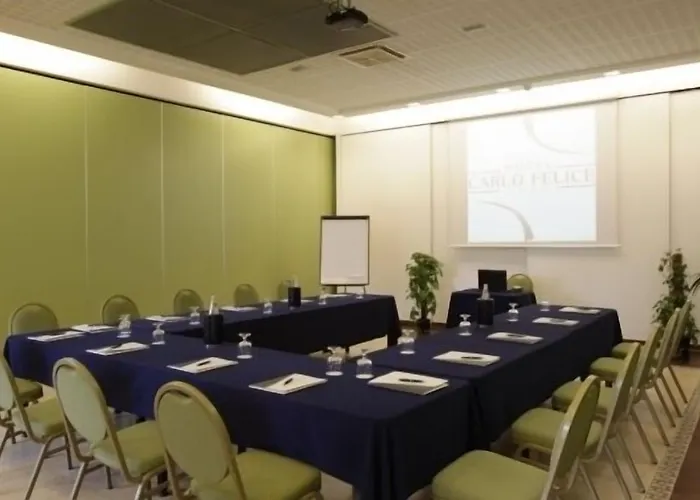 Hotel Carlo Felice 4*